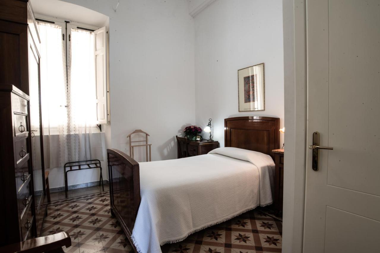 Hotel Aer Bj Vittoria Cagliari Dış mekan fotoğraf
