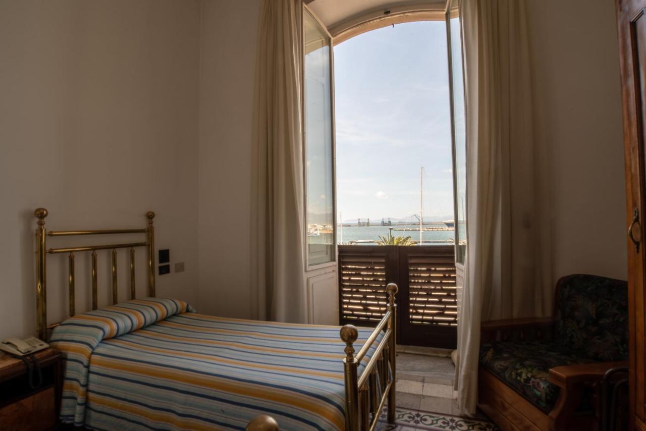 Hotel Aer Bj Vittoria Cagliari Dış mekan fotoğraf