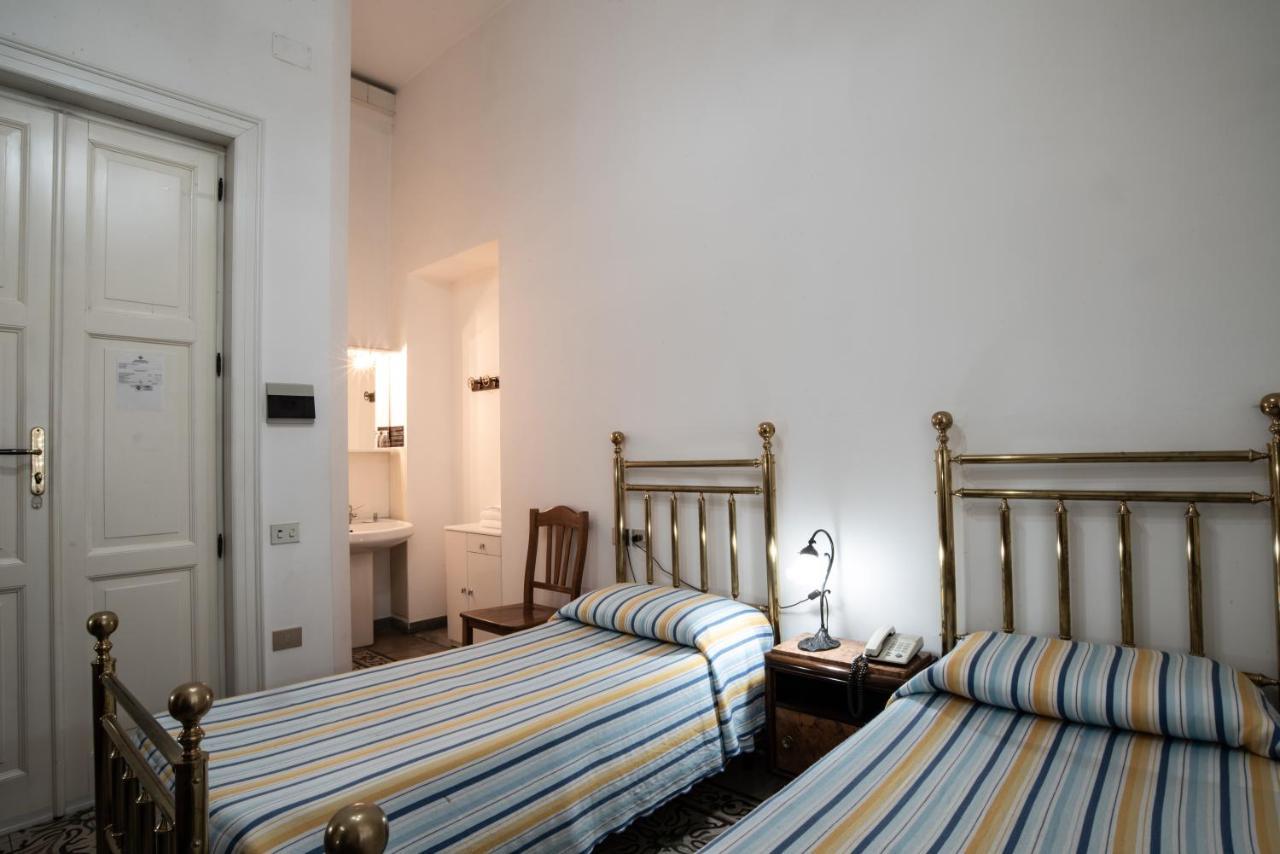 Hotel Aer Bj Vittoria Cagliari Dış mekan fotoğraf