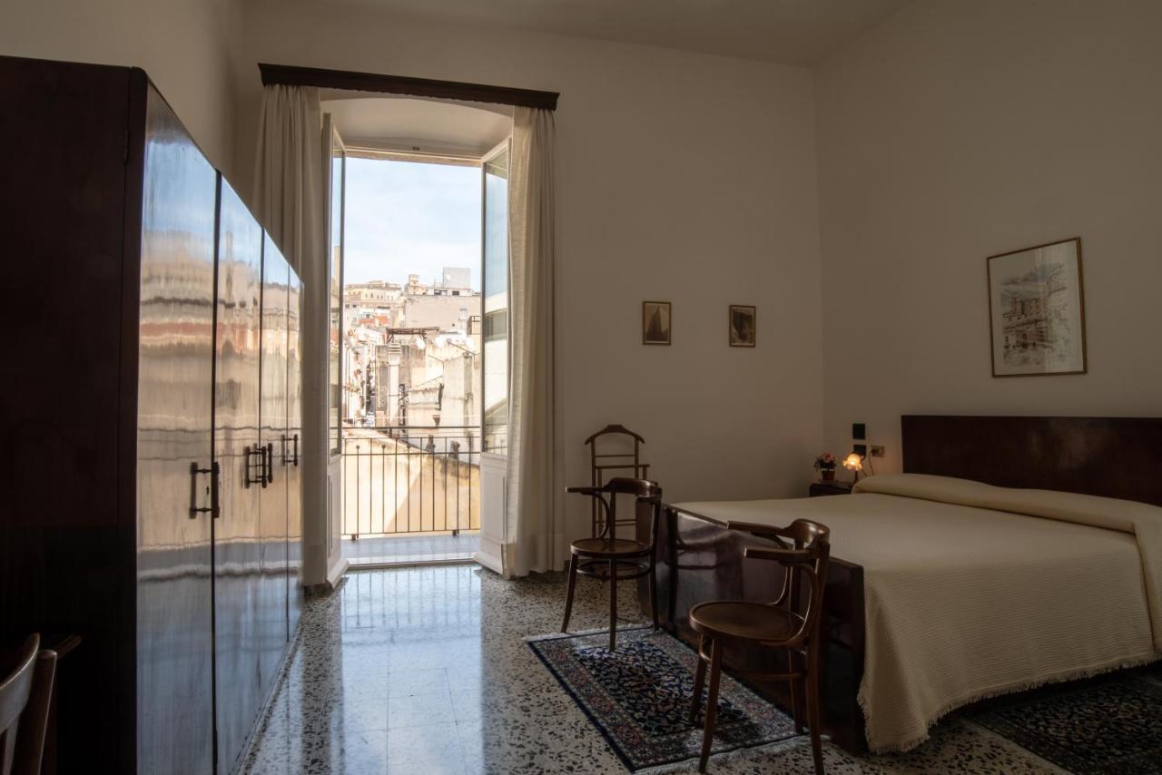 Hotel Aer Bj Vittoria Cagliari Dış mekan fotoğraf