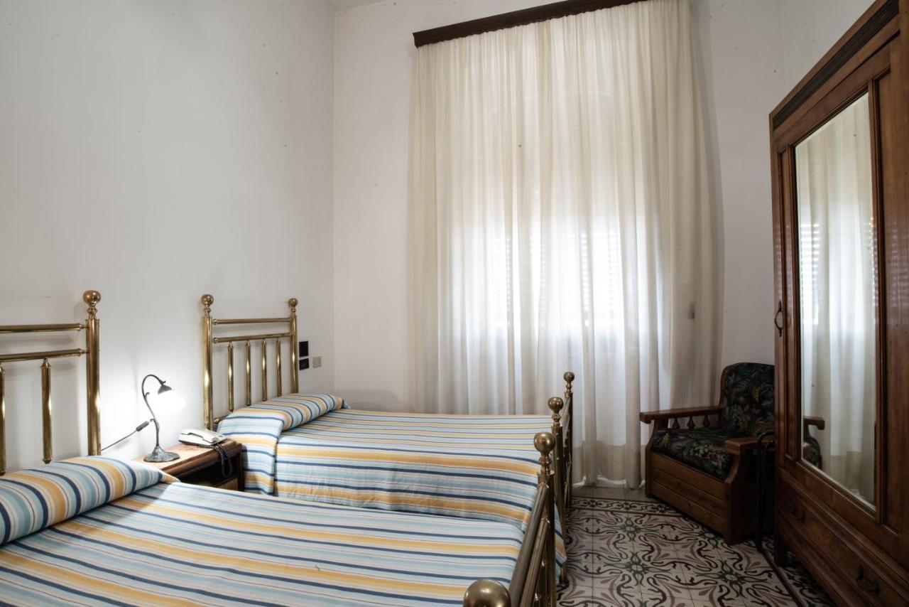 Hotel Aer Bj Vittoria Cagliari Dış mekan fotoğraf