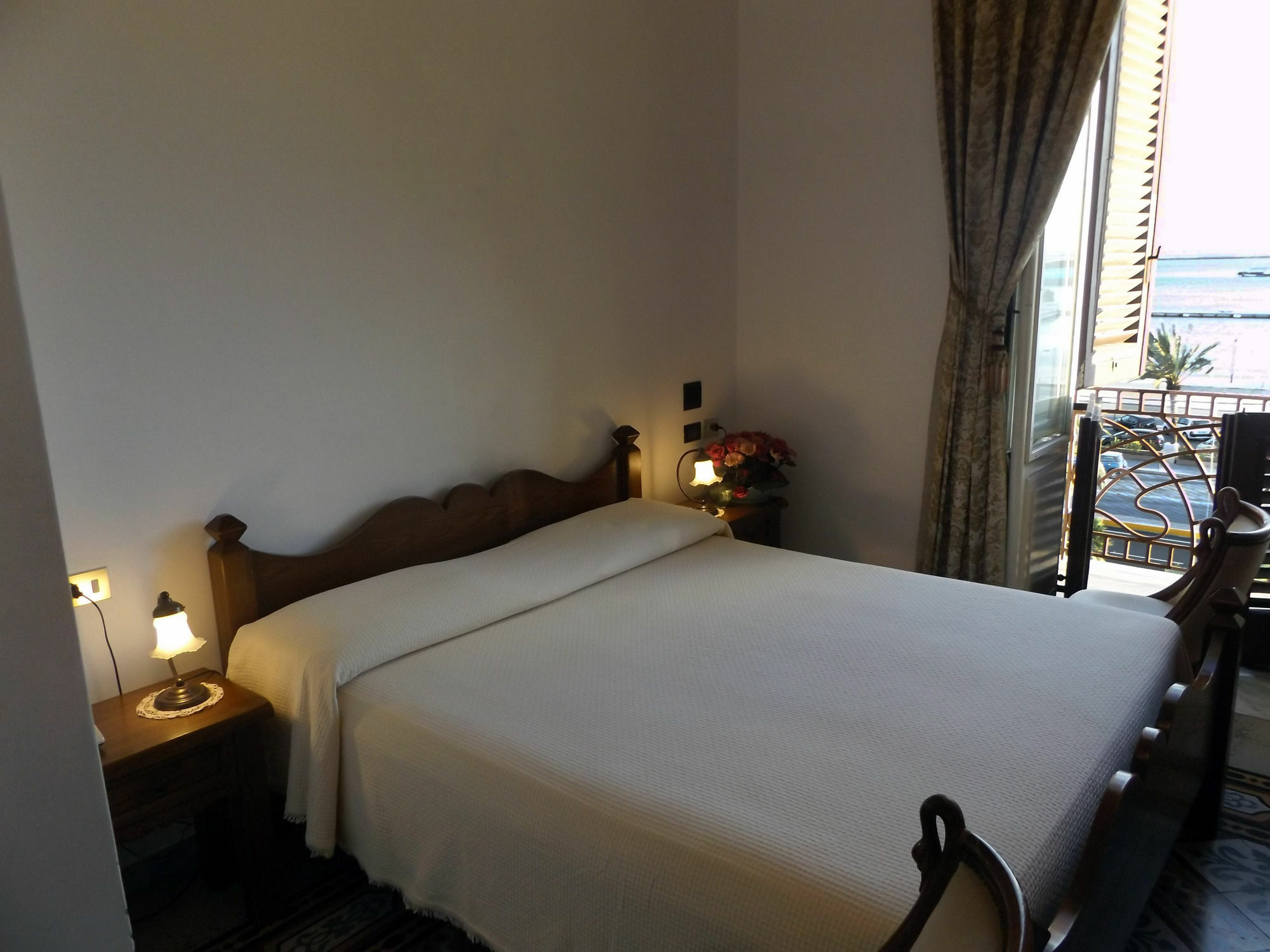 Hotel Aer Bj Vittoria Cagliari Dış mekan fotoğraf