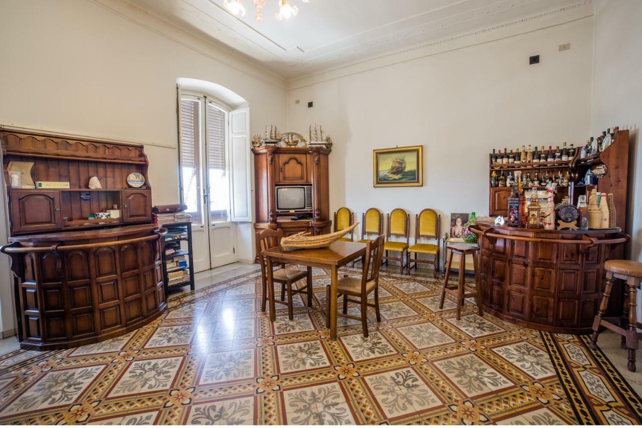 Hotel Aer Bj Vittoria Cagliari Dış mekan fotoğraf