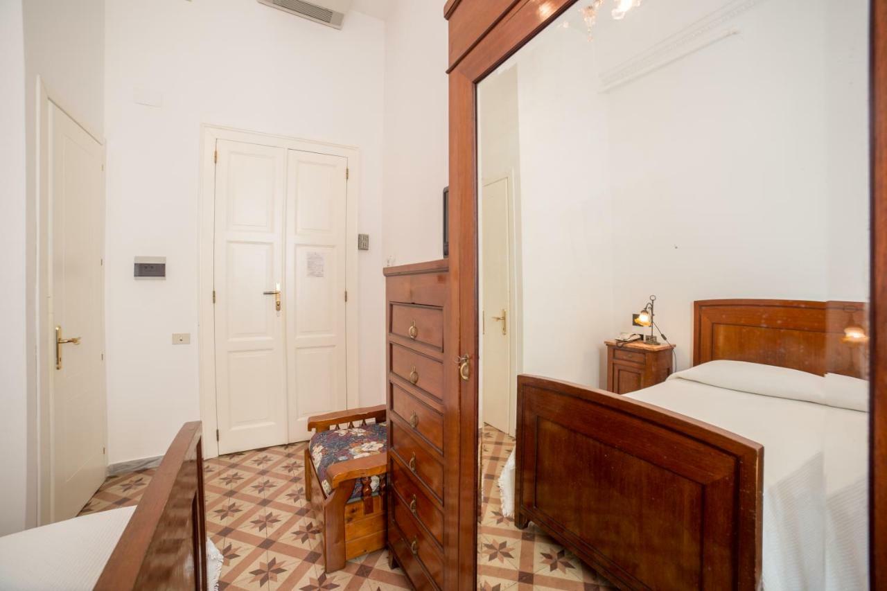 Hotel Aer Bj Vittoria Cagliari Dış mekan fotoğraf