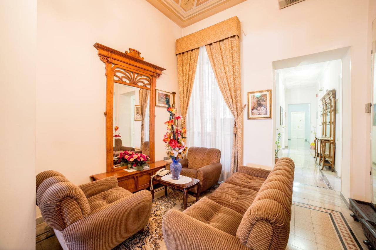Hotel Aer Bj Vittoria Cagliari Dış mekan fotoğraf
